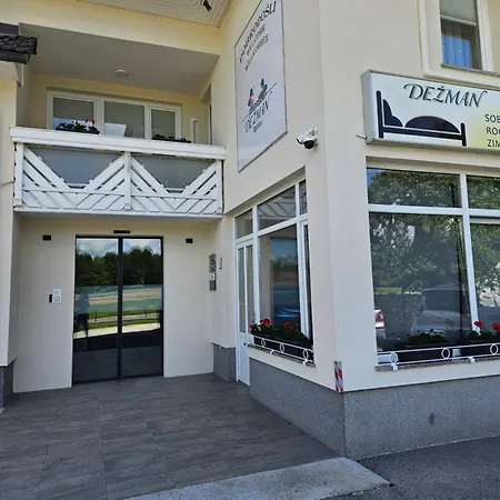 Dezman Apartments & Rooms Kranj Exterior photo