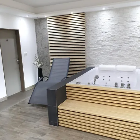 Dezman Apartments & Rooms Kranj Exterior photo