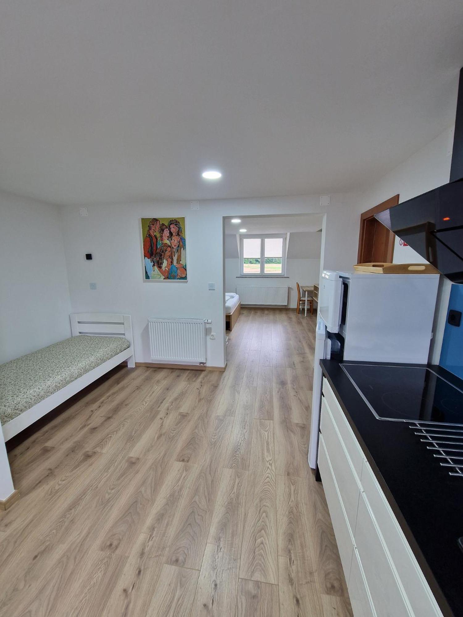 Dezman & Bed & Breakfast 3*