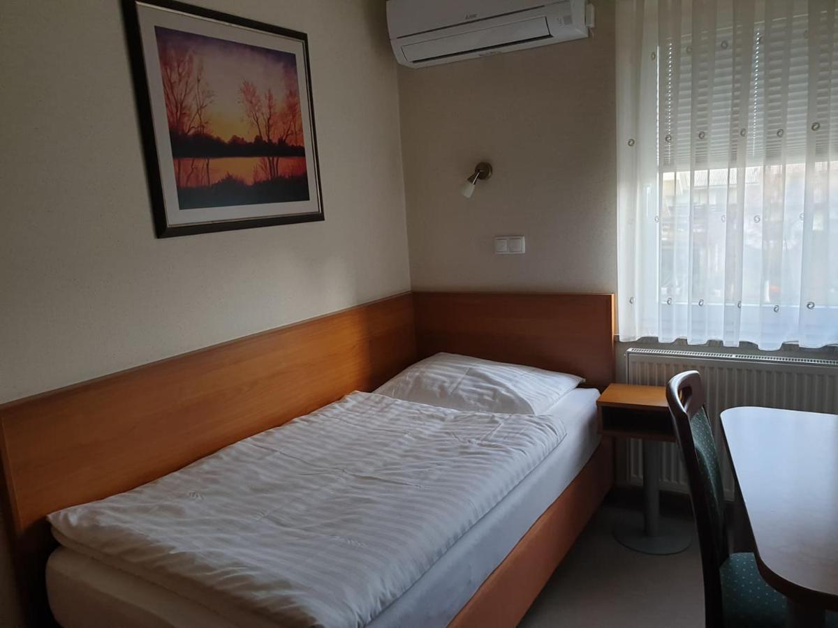 Dezman & 3* Kranj